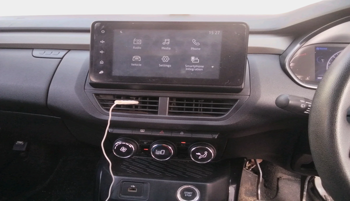 2021 Renault Kiger RXZ MT, Petrol, Manual, 34,082 km, interior