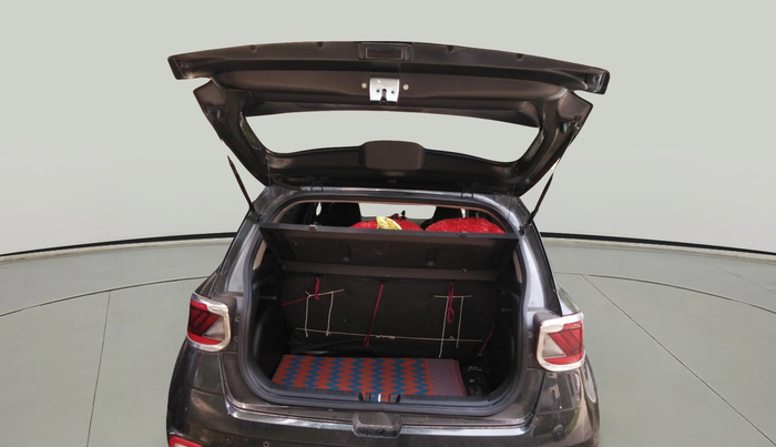 2020 Hyundai VENUE S 1.2, Petrol, Manual, 44,424 km, exterior
