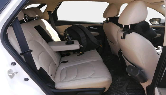 2024 MG HECTOR SAVVY PRO 1.5 TURBO CVT PETROL, Petrol, Automatic, 42,945 km, interior