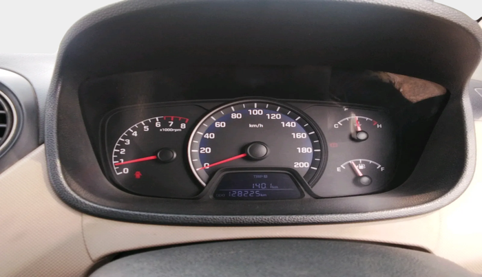 2016 Hyundai Xcent SX 1.2, Petrol, Manual, 1,28,225 km, interior