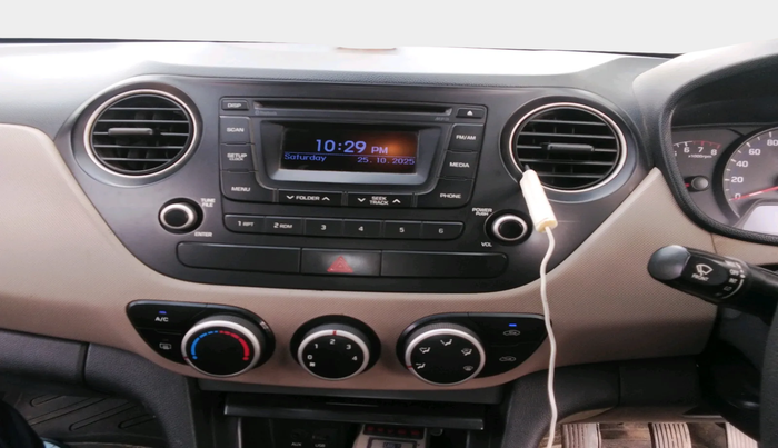 2016 Hyundai Xcent SX 1.2, Petrol, Manual, 1,28,225 km, interior