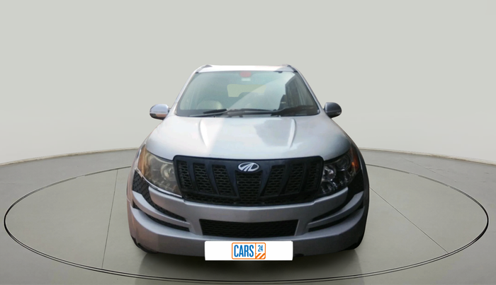 2015 Mahindra XUV500 W8, Diesel, Manual, 1,20,068 km, exterior