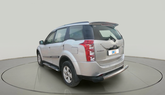 2015 Mahindra XUV500 W8, Diesel, Manual, 1,20,068 km, exterior