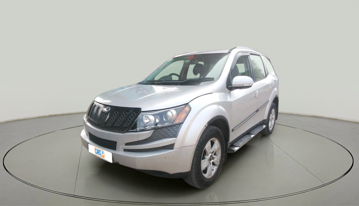 2015 Mahindra XUV500 W8, Diesel, Manual, 1,20,068 km, exterior