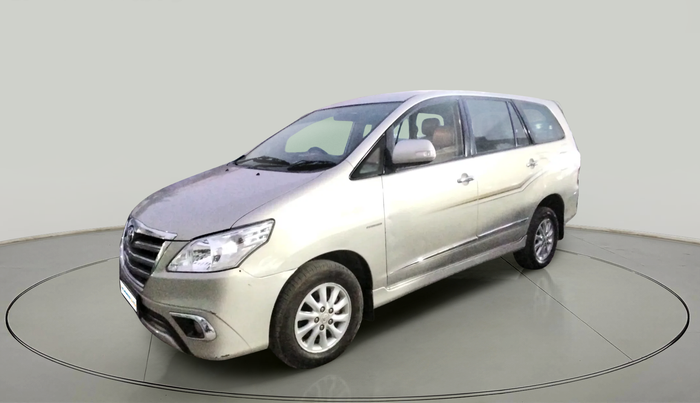 2014 Toyota Innova 2.5 ZX 7 STR, Diesel, Manual, 1,92,957 km, exterior