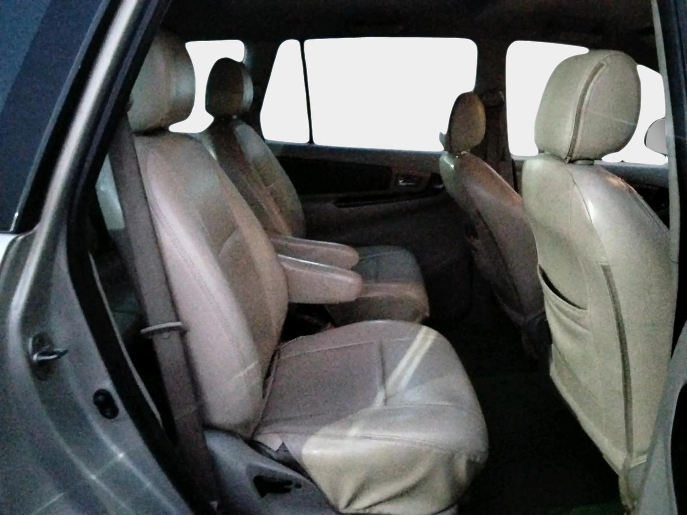 2014 Toyota Innova 2.5 ZX 7 STR, Diesel, Manual, 1,92,957 km, interior