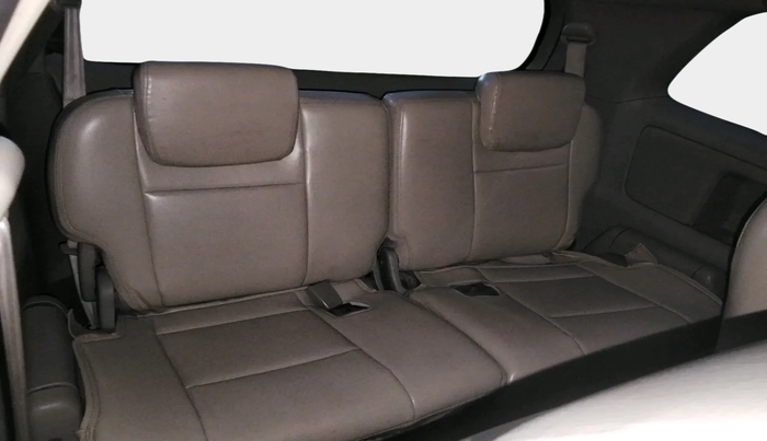 2014 Toyota Innova 2.5 ZX 7 STR, Diesel, Manual, 1,92,957 km, interior