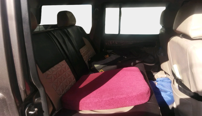 2021 Mahindra Bolero B6 (O), Diesel, Manual, 58,398 km, interior