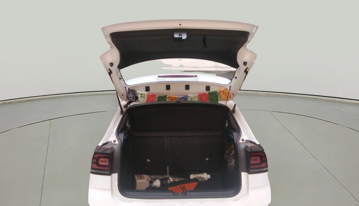 2022 Volkswagen TAIGUN TOPLINE 1.0 TSI MT, Petrol, Manual, 28,100 km, exterior