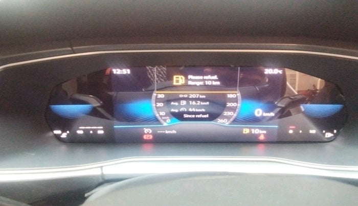 2022 Volkswagen TAIGUN TOPLINE 1.0 TSI MT, Petrol, Manual, 28,100 km, interior