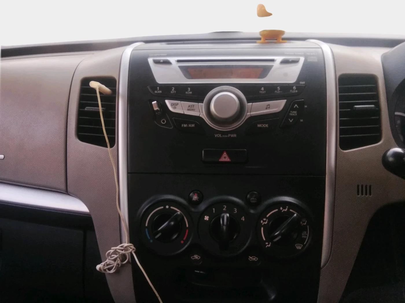 2014 Maruti Wagon R 1.0 VXI, Petrol, Manual, 80,582 km, interior