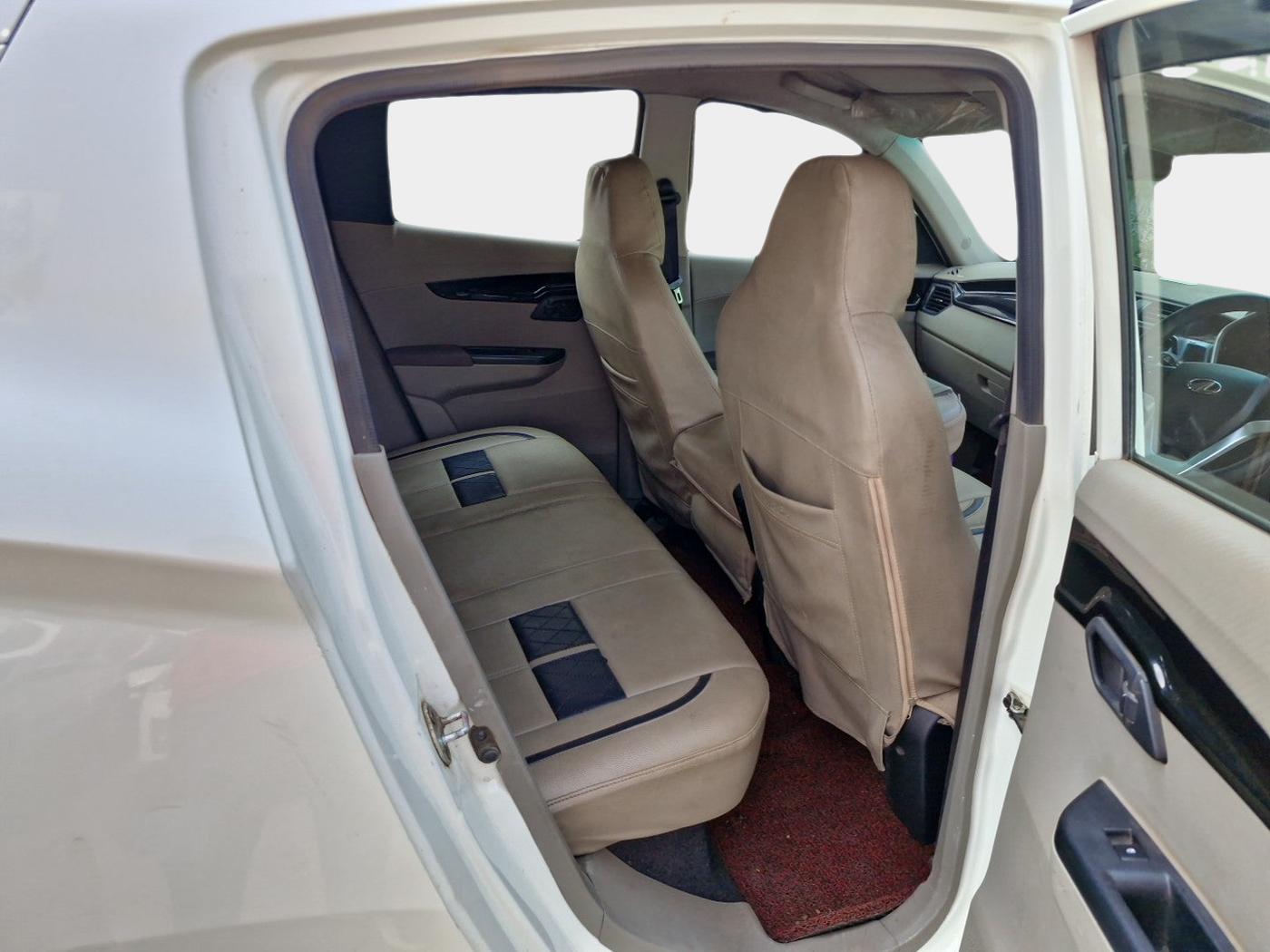 2016 Mahindra Kuv100 K8 6 STR, Petrol, Manual, 65,305 km, interior