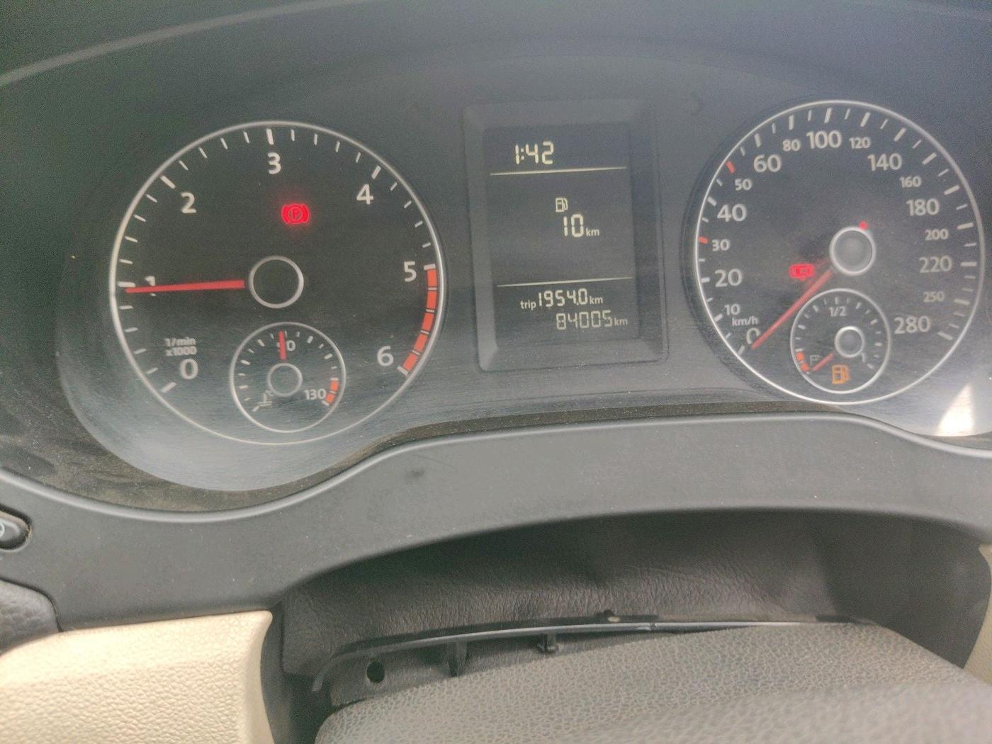 2013 Volkswagen Jetta TRENDLINE TDI, Diesel, Manual, 84,005 km, interior