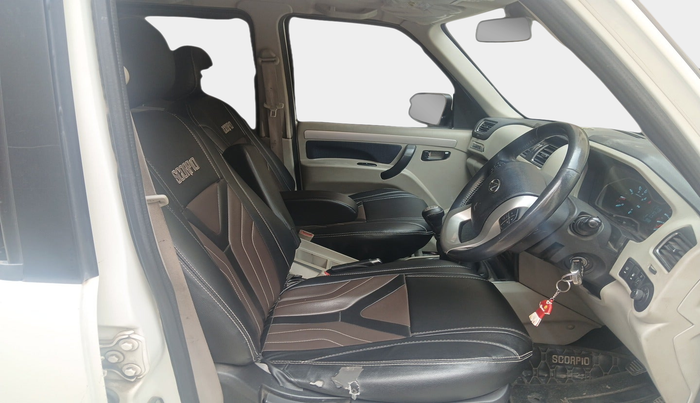 2020 Mahindra Scorpio S11 2WD, Diesel, Manual, 95,680 km, interior