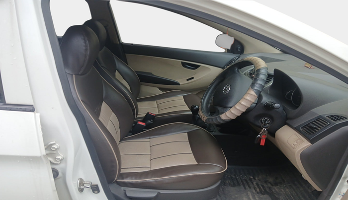 2012 Hyundai Eon MAGNA +, Petrol, Manual, 28,922 km, interior