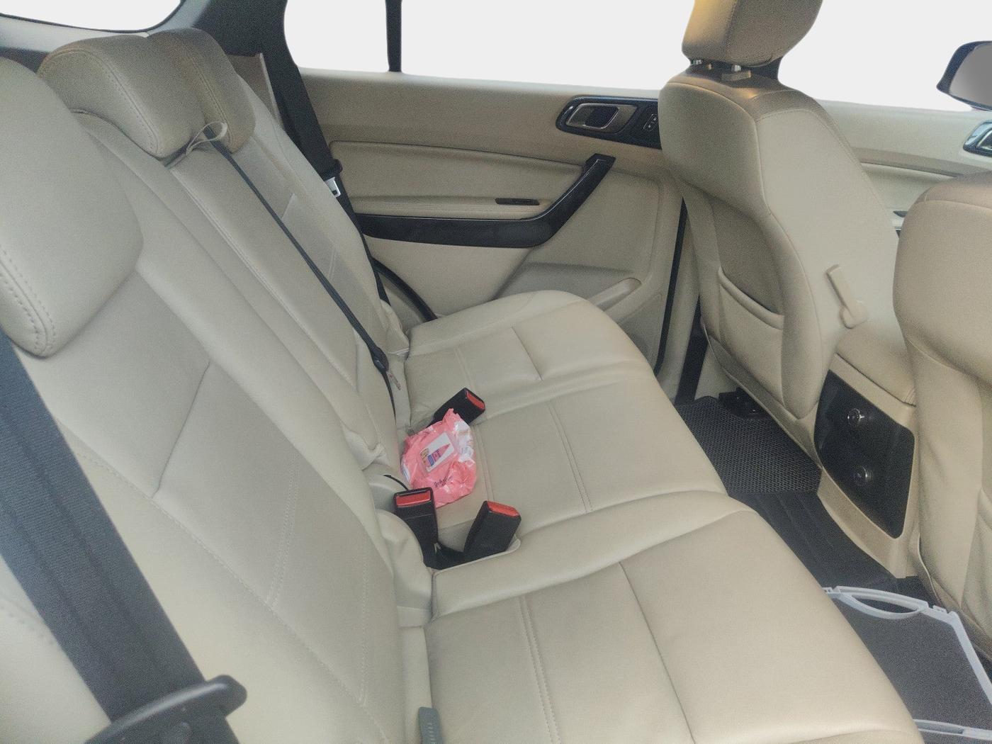 2021 Ford Endeavour TITANIUM PLUS 2.0 4X2 AT SUNROOF, Diesel, Automatic, 66,368 km, interior