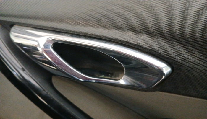 2017 Tata Tiago XZ PETROL, Petrol, Manual, 1,40,655 km, interior