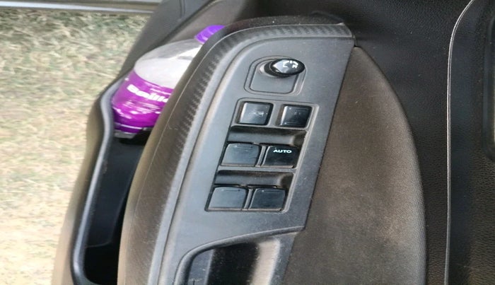 2018 Maruti Swift VXI, Petrol, Manual, 65,559 km, interior