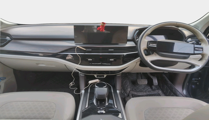 2024 Tata Safari Accomplished Plus AT, Diesel, Automatic, 28,329 km, interior