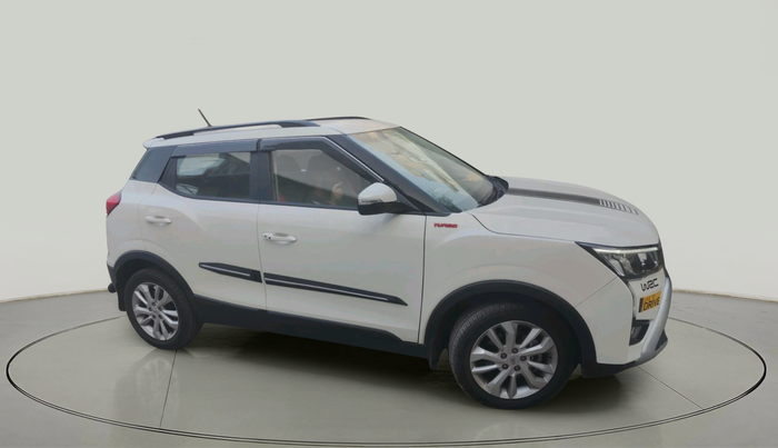 2021 Mahindra XUV300 W8 1.2 PETROL, Petrol, Manual, 5,809 km, exterior
