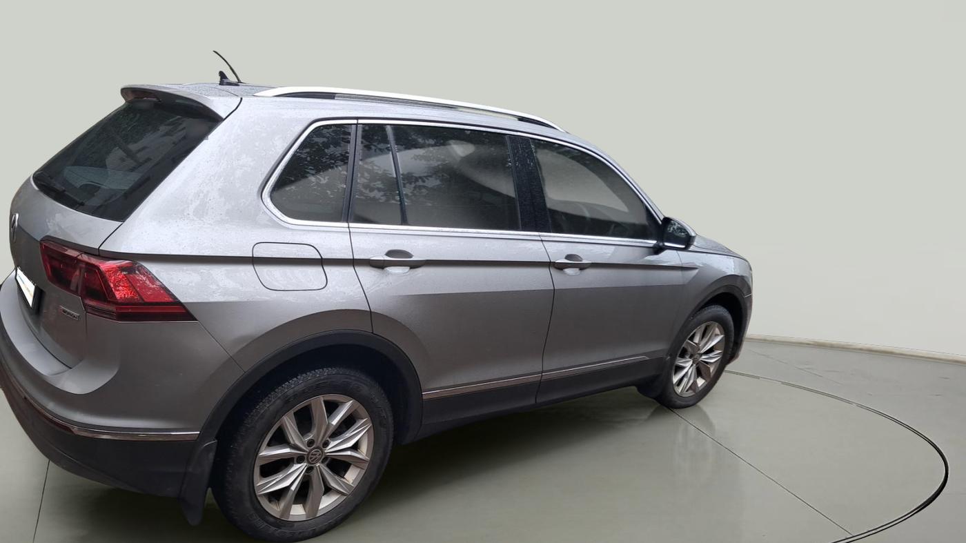 2018 Volkswagen TIGUAN HIGHLINE TDI AT, Diesel, Automatic, 1,98,683 km, exterior