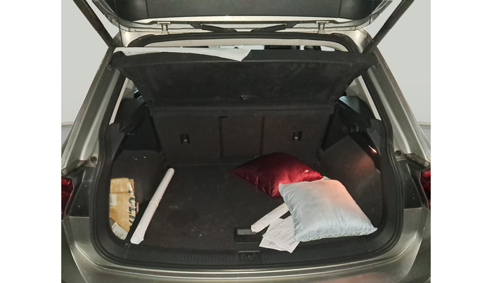 2018 Volkswagen TIGUAN HIGHLINE TDI AT, Diesel, Automatic, 1,98,683 km, exterior