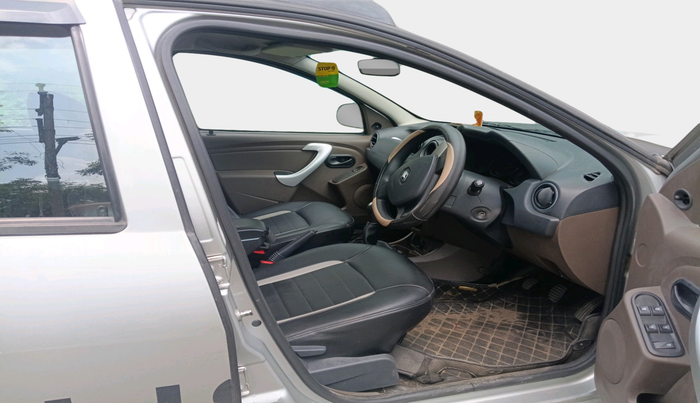 2016 Renault Duster RXE 1.6 PETROL, Petrol, Manual, 66,357 km, interior