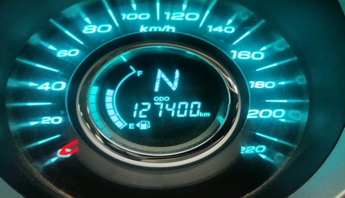 2016 Mahindra XUV500 W8, Diesel, Manual, 1,27,400 km, interior