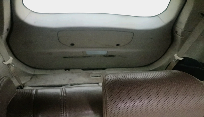 2016 Mahindra XUV500 W8, Diesel, Manual, 1,27,400 km, interior