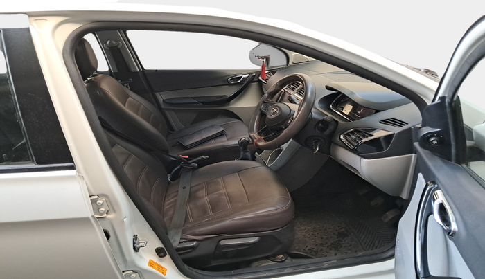 2020 Tata Tiago XZ PETROL, Petrol, Manual, 93,329 km, interior