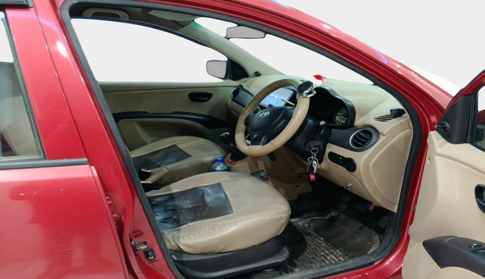 2010 Hyundai i10 MAGNA 1.1, Petrol, Manual, 1,42,412 km, interior