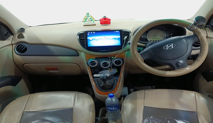 2010 Hyundai i10 MAGNA 1.1, Petrol, Manual, 1,42,412 km, interior