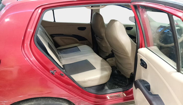 2010 Hyundai i10 MAGNA 1.1, Petrol, Manual, 1,42,412 km, interior