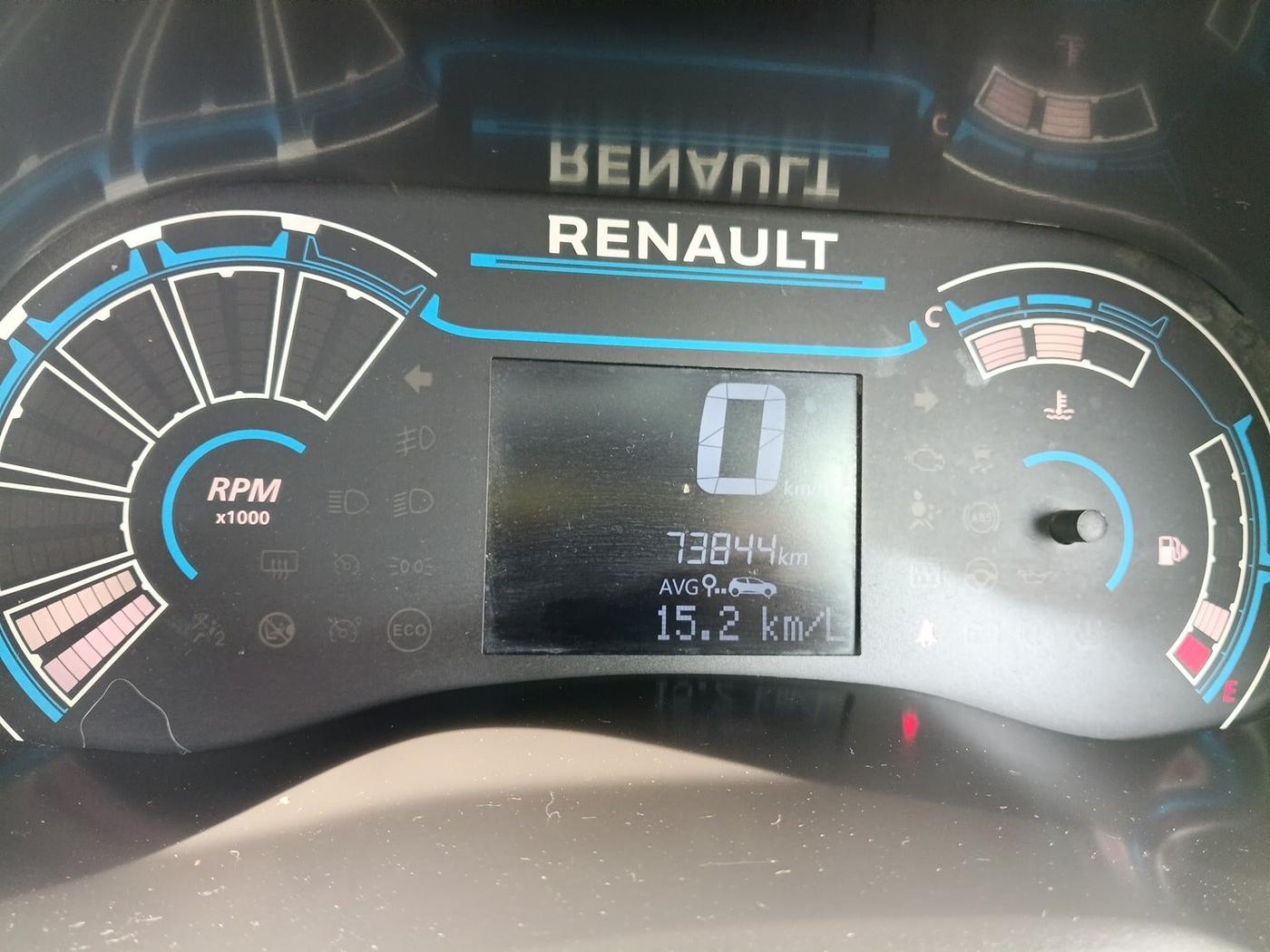 2022 Renault TRIBER RXZ DUAL TONE, Petrol, Manual, 73,844 km, interior