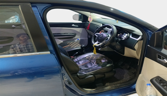 2022 Renault TRIBER RXZ DUAL TONE, Petrol, Manual, 73,844 km, interior