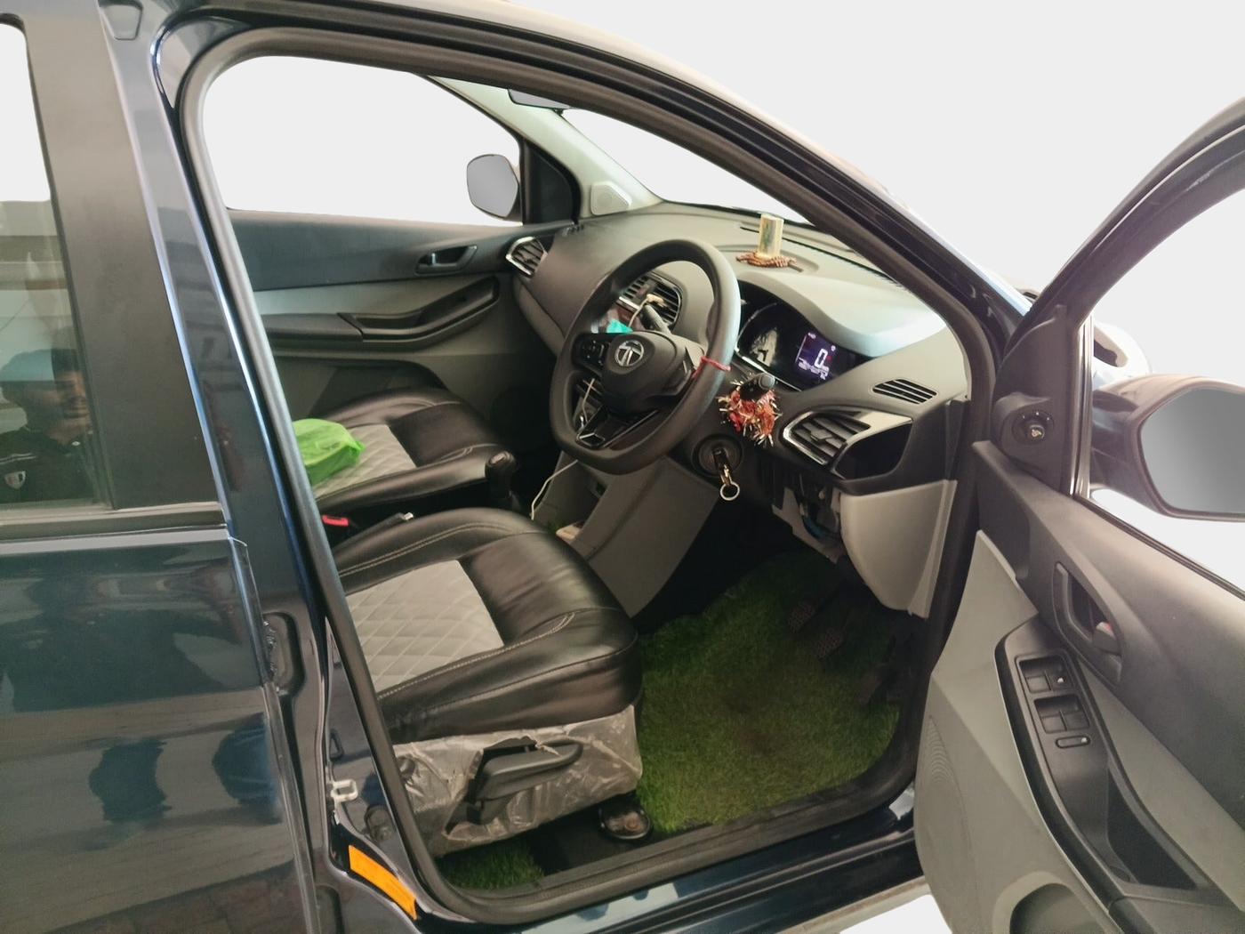 2023 Tata Tiago XT RHYTHM PETROL, Petrol, Manual, 12,593 km, interior