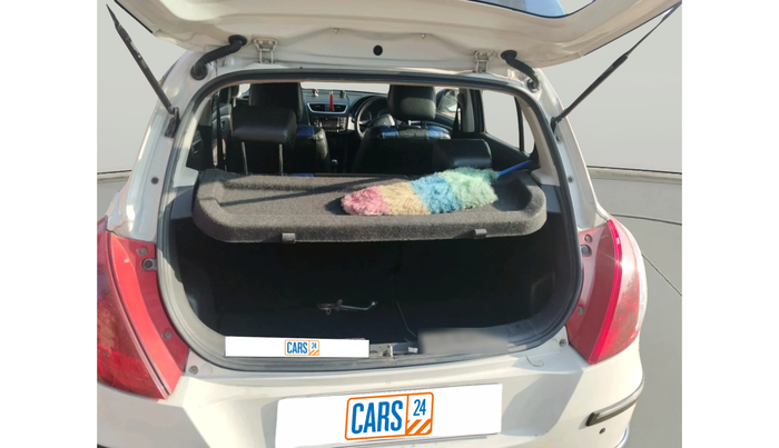 2016 Maruti Swift VXI, Petrol, Manual, 1,11,702 km, exterior