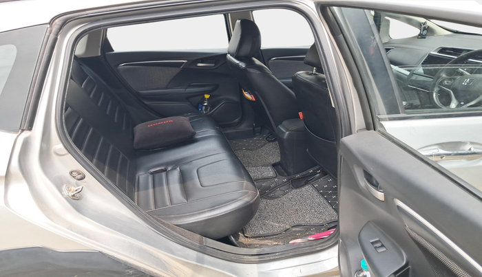 2017 Honda WR-V 1.5L I-DTEC VX MT, Diesel, Manual, 1,48,987 km, interior