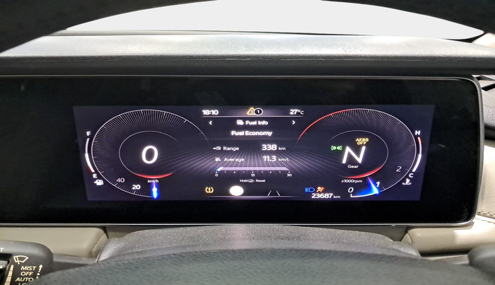 2021 Mahindra XUV700 AX 7 LUXURY P AT 7 STR, Petrol, Automatic, 23,687 km, interior