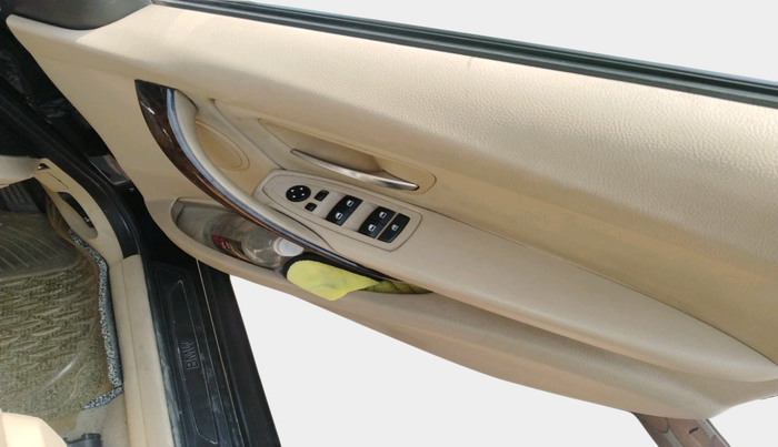 2012 BMW 3 Series 320d, Diesel, Automatic, 84,421 km, interior