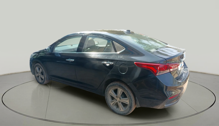 2017 Hyundai Verna 1.6 SX (O) CRDI MT, Diesel, Manual, 1,30,188 km, exterior