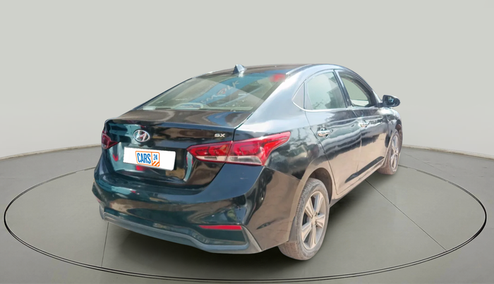 2017 Hyundai Verna 1.6 SX (O) CRDI MT, Diesel, Manual, 1,30,188 km, exterior