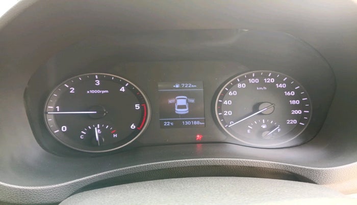 2017 Hyundai Verna 1.6 SX (O) CRDI MT, Diesel, Manual, 1,30,188 km, interior