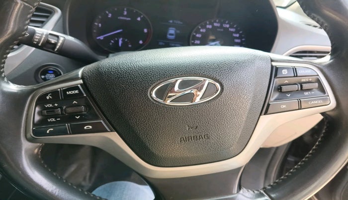 2017 Hyundai Verna 1.6 SX (O) CRDI MT, Diesel, Manual, 1,30,188 km, interior