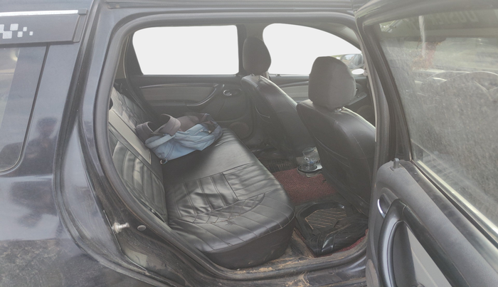 2015 Renault Duster 110 PS RXZ DIESEL, Diesel, Manual, 1,56,382 km, interior