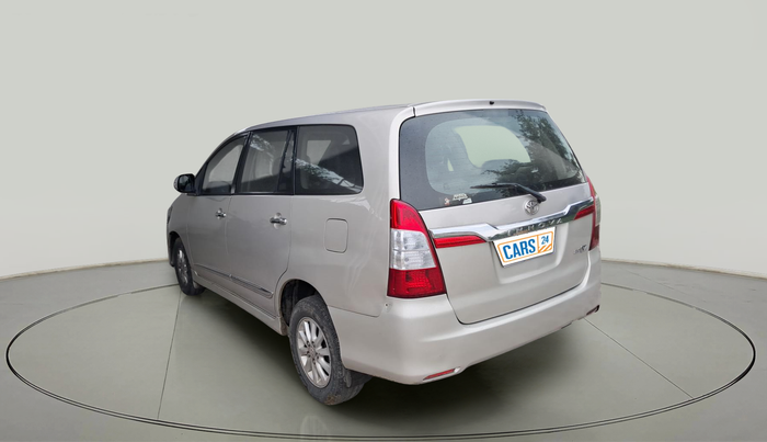 2013 Toyota Innova 2.5 VX 7 STR, Diesel, Manual, 2,48,989 km, exterior