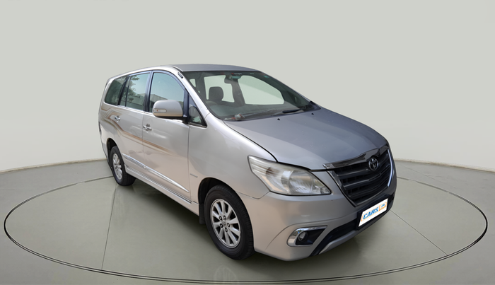 2013 Toyota Innova 2.5 VX 7 STR, Diesel, Manual, 2,48,989 km, exterior