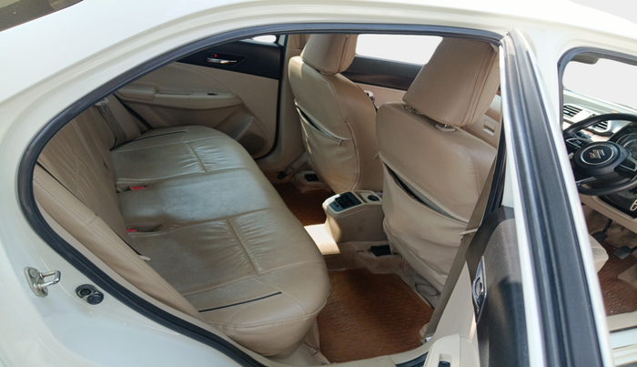 2018 Maruti Dzire VDI, Diesel, Manual, 1,20,268 km, interior