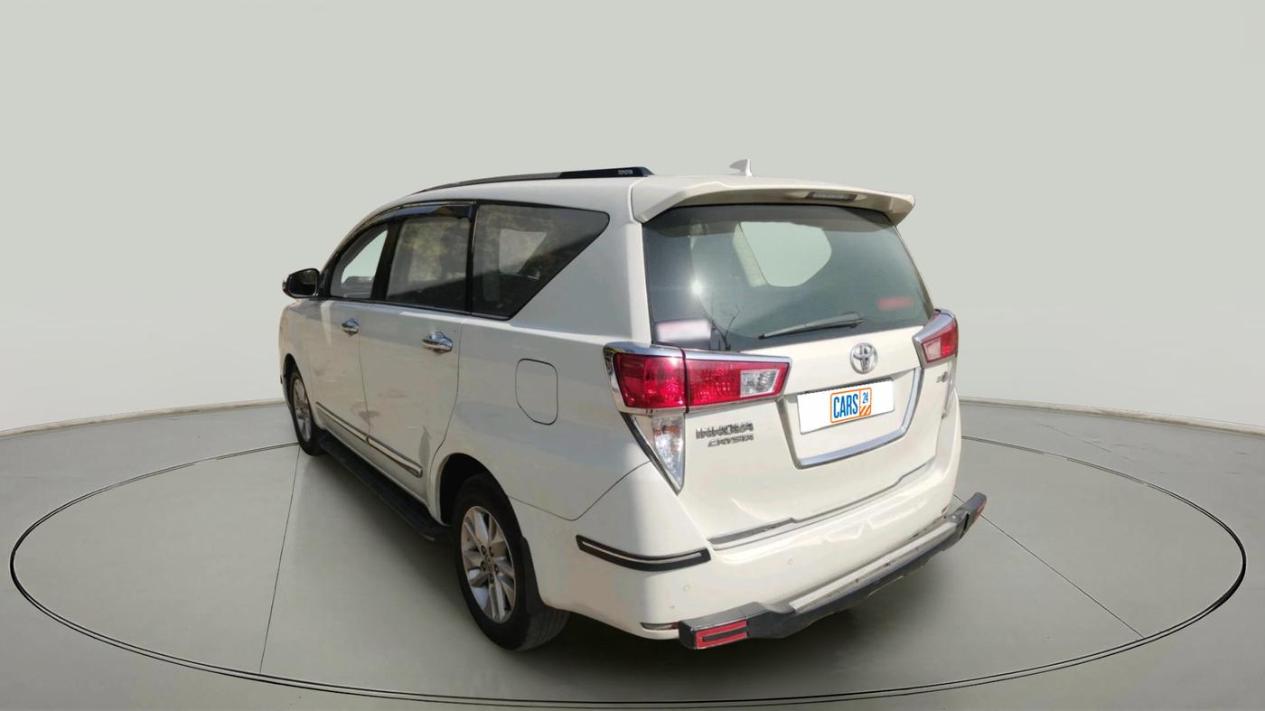 2020 Toyota Innova Crysta 2.4 VX 8 STR, Diesel, Manual, 1,38,155 km, exterior