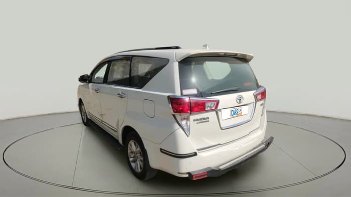 2020 Toyota Innova Crysta 2.4 VX 8 STR, Diesel, Manual, 1,38,155 km, exterior
